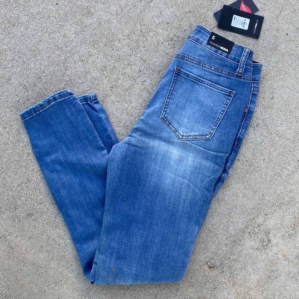 So hip high rise jeans